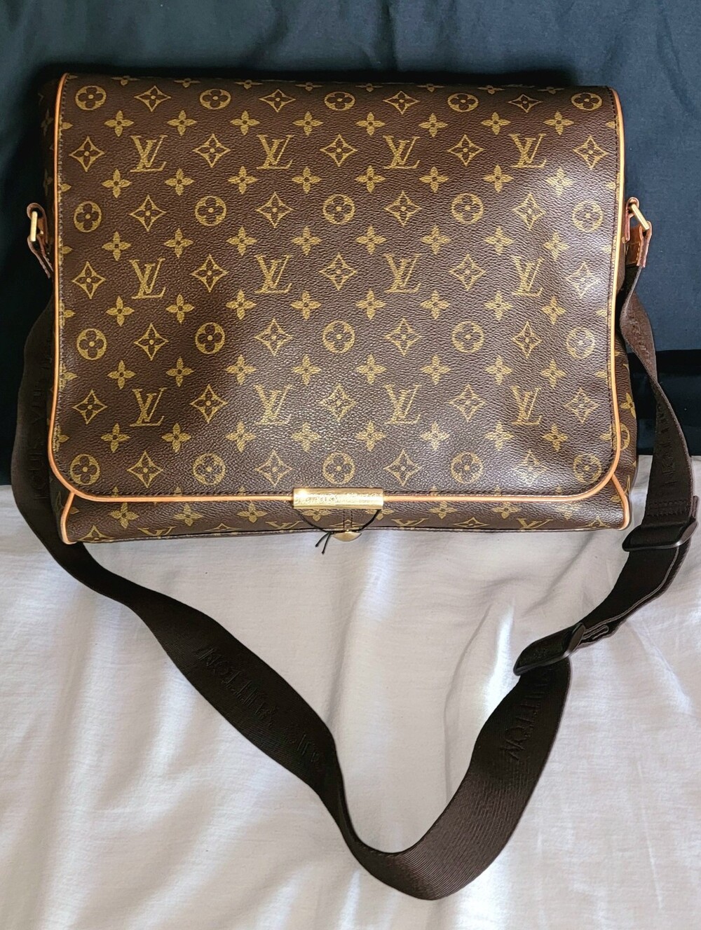 Authentic Louis Vuitton Dark Brown Monogram Messenger Bag